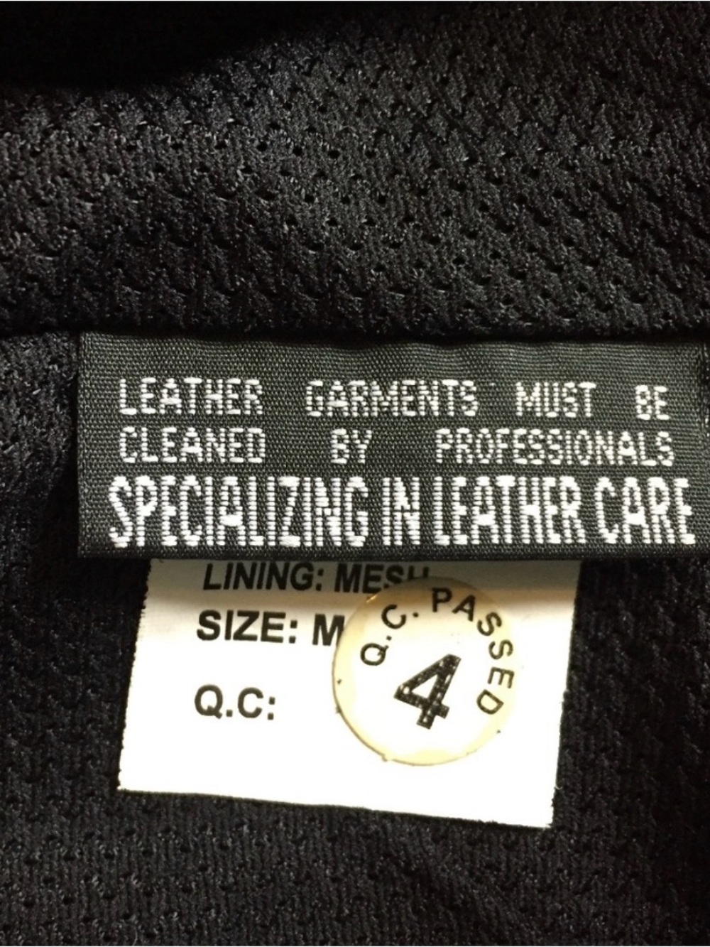 100% Leather Motorcycle Jacket - Picture 6 of 8